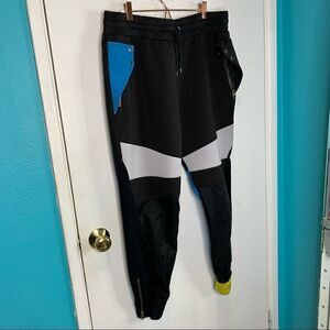 - VIE + RICHE PARIS track pants fun design